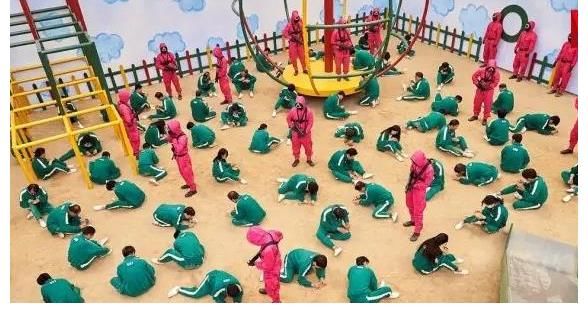 優(yōu)酷新綜藝被指抄襲《魷魚游戲》后，忙出來道歉，態(tài)度敷衍引質(zhì)疑