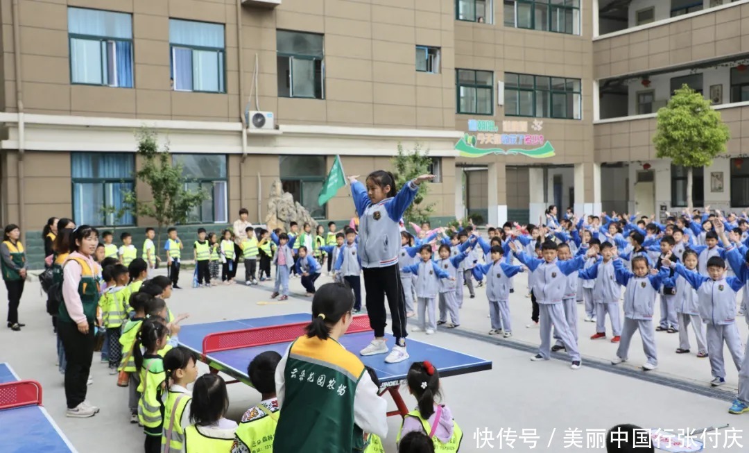 幼儿园|临颍县新时代实验学校2021年春“幼儿园一日游学观校”活动