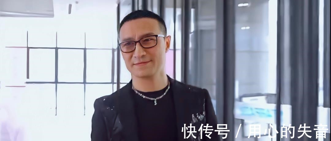 好聲音學(xué)員依加加盟華納音樂,想到了他的導(dǎo)師汪峰