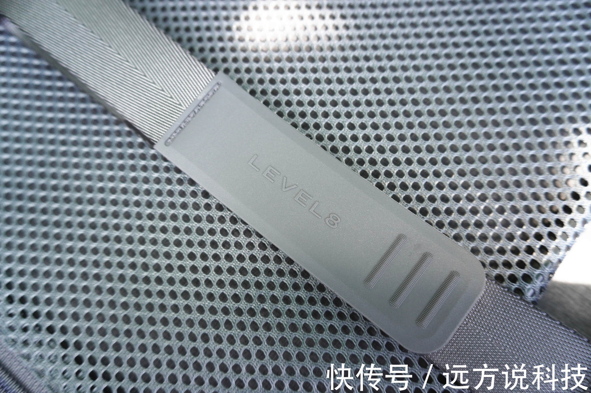 行李箱|有颜有料，够强够安全，地平线8号旅行箱开启你的诗和远方
