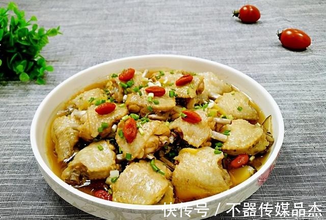 多汁|简单家常美味，香菇蒸鸡，香嫩多汁，原汁原味，好吃还下饭