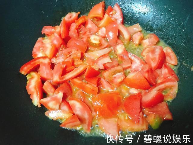 顺序|西红柿炒鸡蛋，下料顺序很重要，10人有9人放反，难怪做得难吃