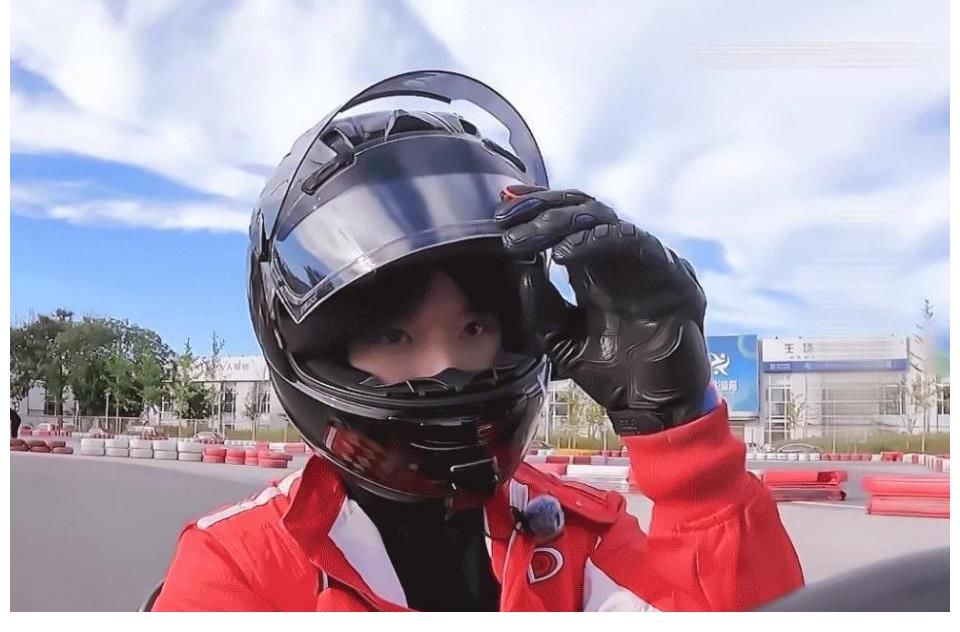 《超新星运动会4》中的卡丁车接力赛也太燃了吧，声控操作已集结