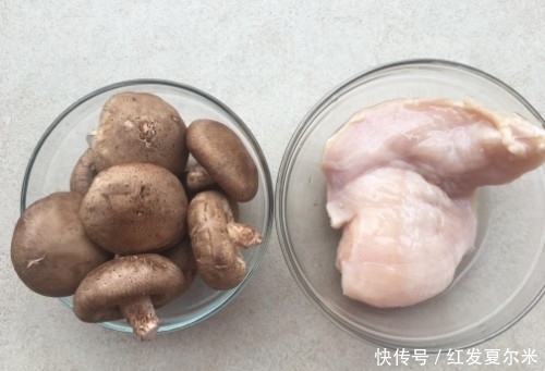 1勺|鸡胸肉花样吃法之香菇酿鸡胸肉,低脂低卡又有营养,一家人都爱吃