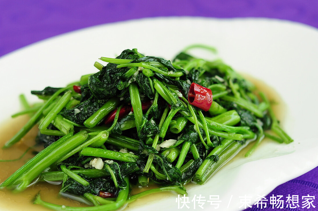 调料|炒空心菜时，不要直接下锅，多加1样调料，翠绿爽口不发黑