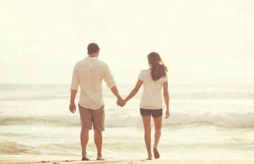 疼痛|儿子发高烧要挂水,宝爸急忙赶往医院,看到宝妈的手后忍不住泪目