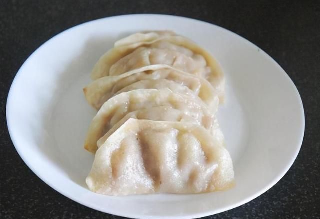 我家|每到冬天,我家最爱的饺子,馅香皮筋道,一口一个吃着太解馋了