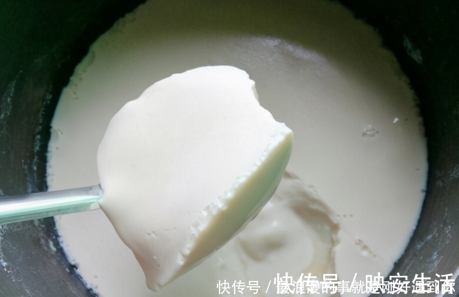 豆腐脑|晚上睡前泡1把黄豆，第二天早餐就有了，嫩滑豆腐脑，不用花钱买