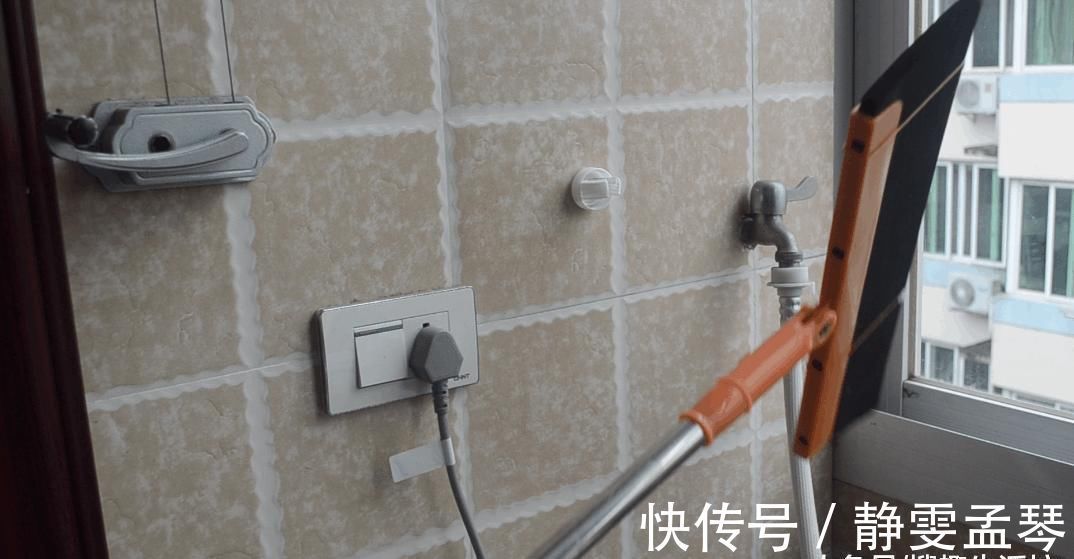 阳台|塑料瓶盖别再丢了, 改造一下, 放在阳台上有大用处, 看完赶紧试试