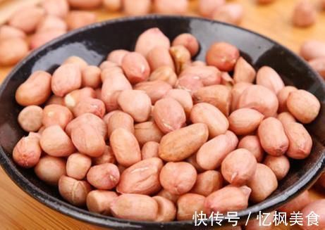 酥脆|炸花生米,先放花生还是先放油教你正确做法,花生米酥脆不回潮