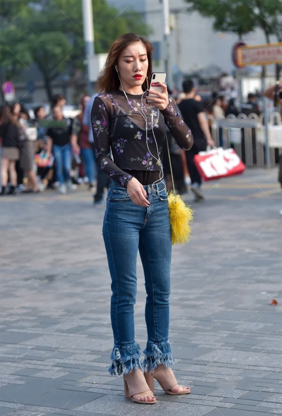 穿搭|叠穿是使用率最高的穿衣技巧,可以将单调转化为时尚耐看