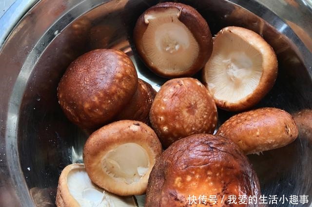 香菇和它一起炒,开胃解馋特过瘾,绝对让你多吃几碗米饭