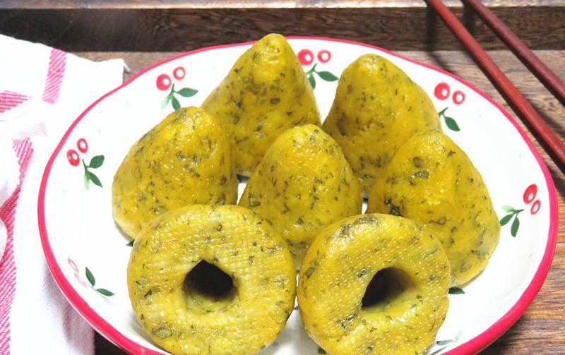 70岁婆婆做的这面食，全家人都爱吃，粗粮加菜叶，美味又营养