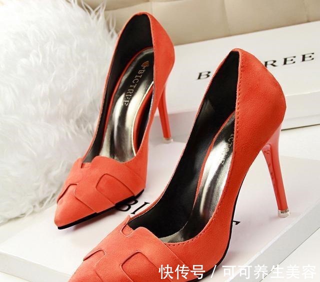 女神 时尚个性的细跟单鞋,时髦有型,尽显满满的女神范!