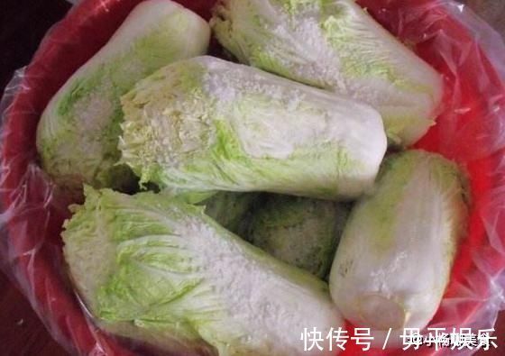 下饭|大厨：腌酸菜别只加盐，多加“1步”，开胃又下饭，放一年都不坏