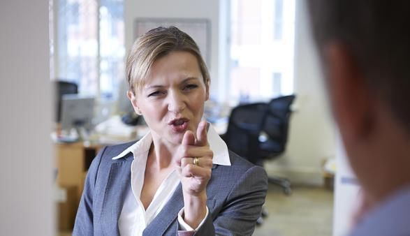 医院|47岁大姐一天放屁100多次,去医院检查,医生直摇头:太晚了