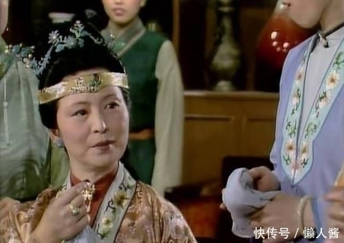 薛宝琴@薛宝琴的到来,让薛宝钗隐藏多年的秘密,再也遮掩不住