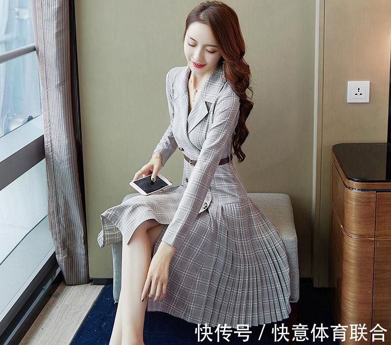 毛衣 今年不流行外套配毛衣了, 学下图女人这样穿, 气质飙升更有女人味!