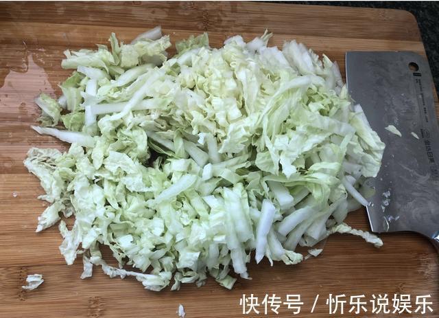 我们家最爱的炖菜，简单易做还下饭，不能用盘，必须用碗装才过瘾