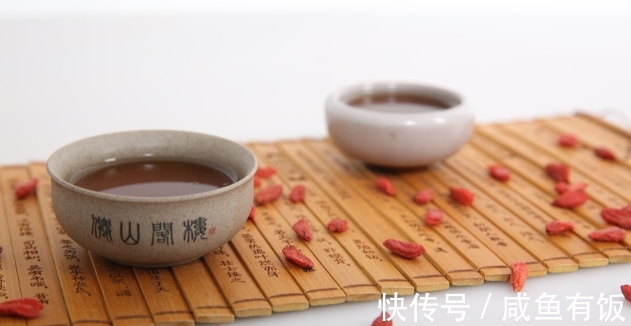 茶叶@这几首小诗,把茶的灵韵写活了,诗词就是这么神奇,品茶如美人