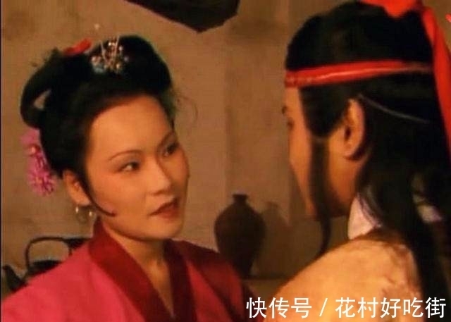 琏二爷|多姑娘对宝玉垂涎已久,为何轻易放过?通过四个字重新认识她