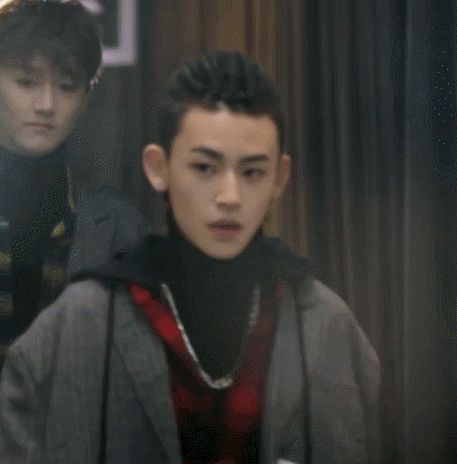 反抗軍人父親迷上Rap，后搭檔蔡徐坤爆紅，當(dāng)導(dǎo)師卻被嘲諷不夠格