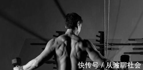 因素|肌肉越大力量越大？明白几大因素，才知道肌肉男是否中看不中用