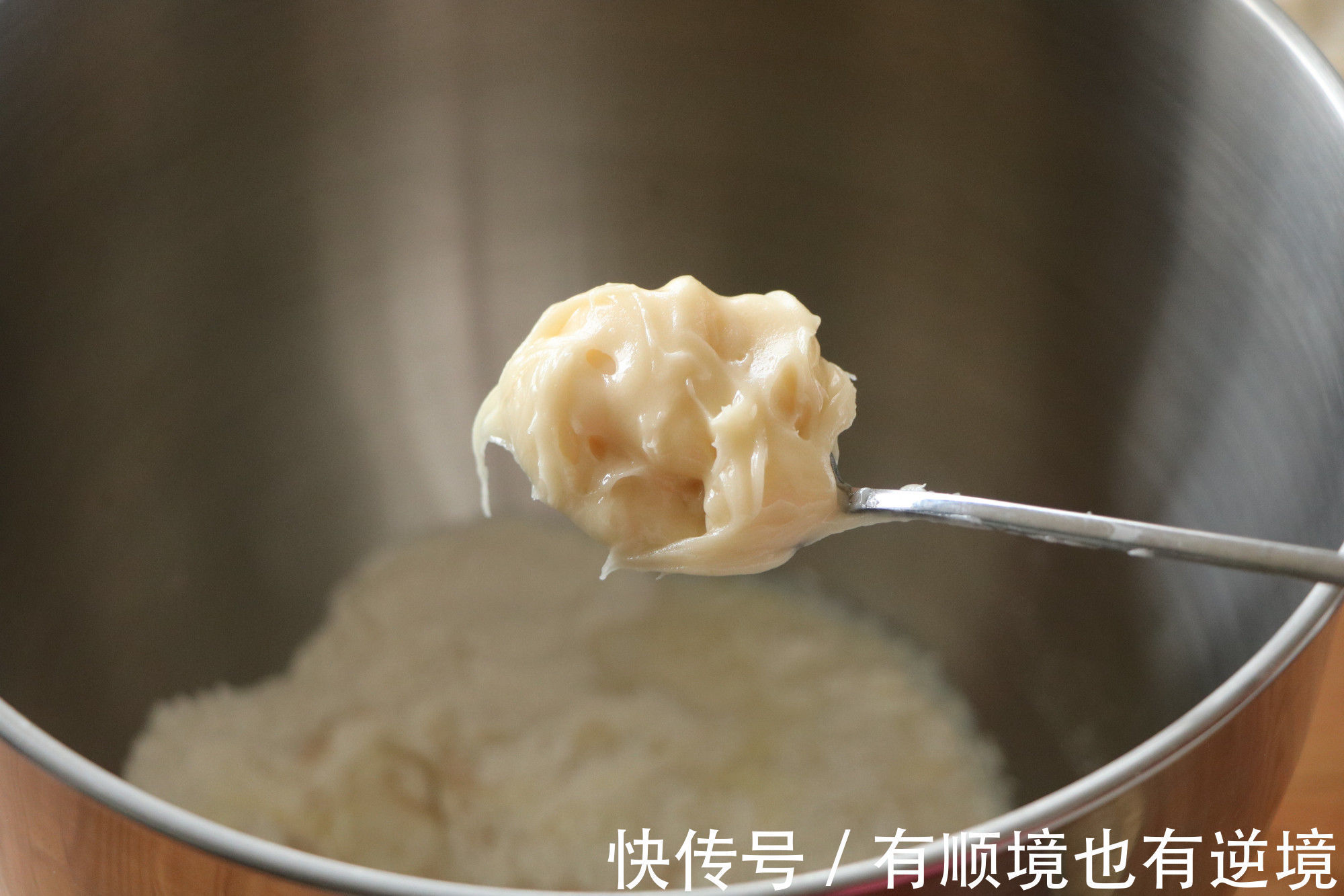 家庭版|我家一周至少做一次的吐司,冷冻起来,早餐几分钟就搞定,特营养