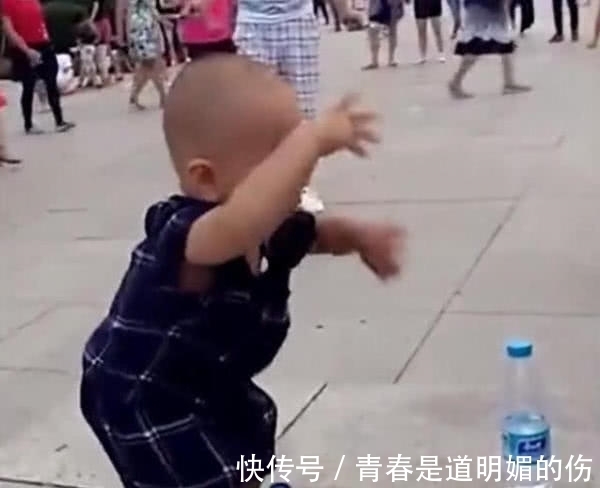 宝妈|让奶奶带娃一个月,宝妈回家后,看到眼前的画面蒙了