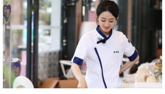 赵丽颖|赵丽颖最新一期中餐厅挑战厨师造型，马尾辫子好美，赵大厨要来了