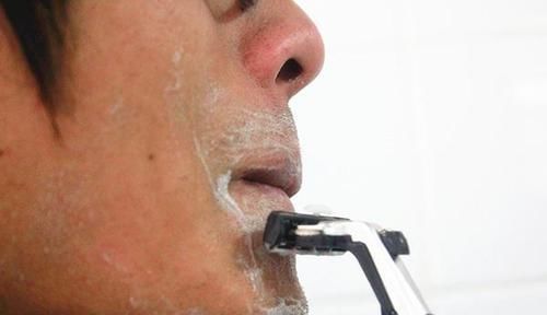  频率|刮胡子的频率，会影响男性寿命忠言劝告三个时间段别刮胡子
