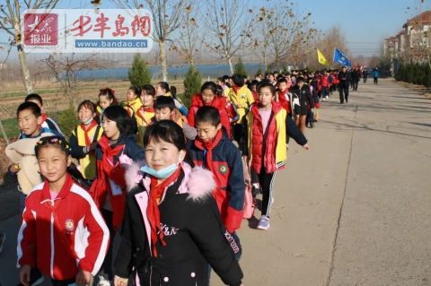 日照市|日照市莒县寨里河镇中心小学举行冬季远足活动