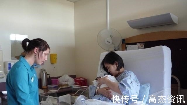 宝妈|孩子出生后爸爸迫不及待地晒娃,宝妈看完朋友圈:麻药过了就揍你