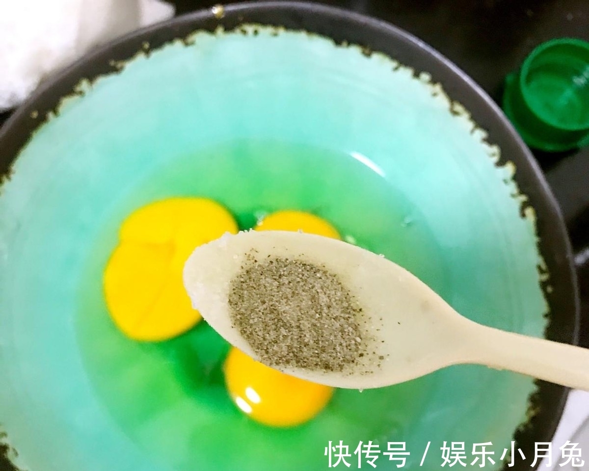 洋葱|鸡蛋,洋葱,土豆放在一起会碰撞出怎样的美味?没吃过的试试