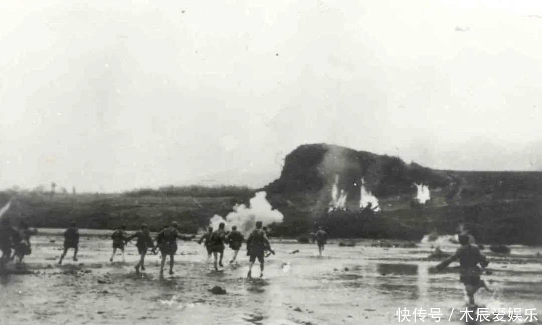 零伤亡|我军王牌部队！一个排挡住一个师，零伤亡歼灭215名美军