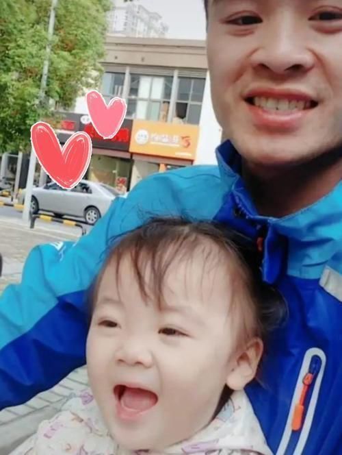 父母|“外卖箱宝宝”长大了!懂事又可爱,网友:也算见过世面的小宝贝