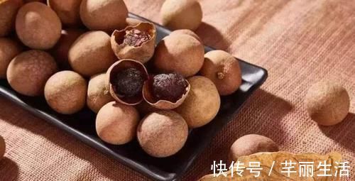 红枣水|失眠的人别愁,睡前用此物泡着喝,补血安神,远离失眠问题