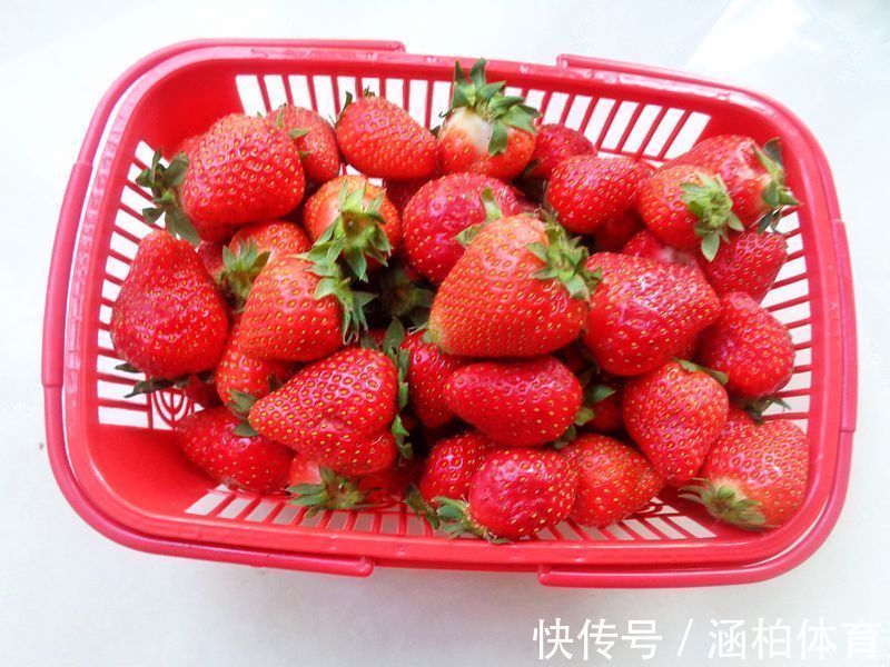 腊肉|我家五一大假过节饭，花钱不多，家人吃得开心，网友说仪式感真强