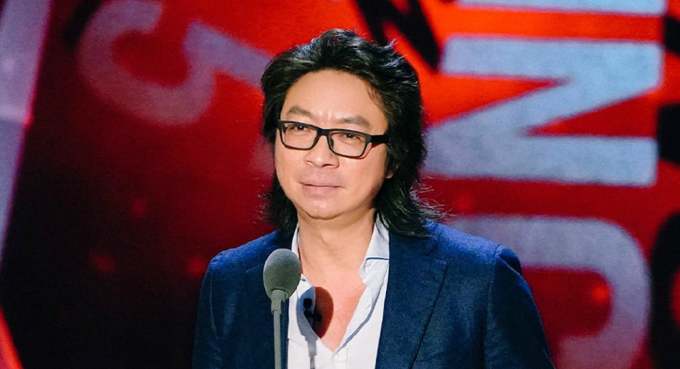 以前只知道《吐槽大會》有寫好的稿子，現在才知道對面就是提詞器