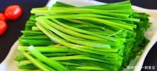 多吃应季食物,营养价值高,抗氧化,减少皱纹,可助好转