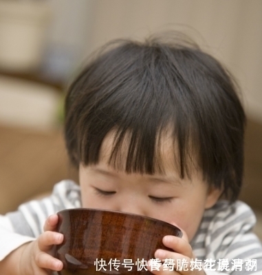 食疗水|“十孩九积”,家里孩子爱积食,常喝1果,给脾胃来个“大扫除”