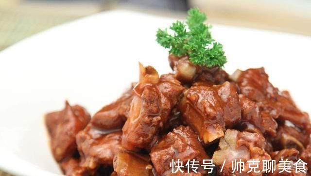 两个错误|做红烧排骨时，不要犯两个错误，排骨更鲜更嫩更好吃
