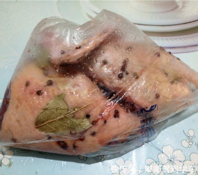 简易盐水鸭,用电饭煲煮的,不用看火,真方便