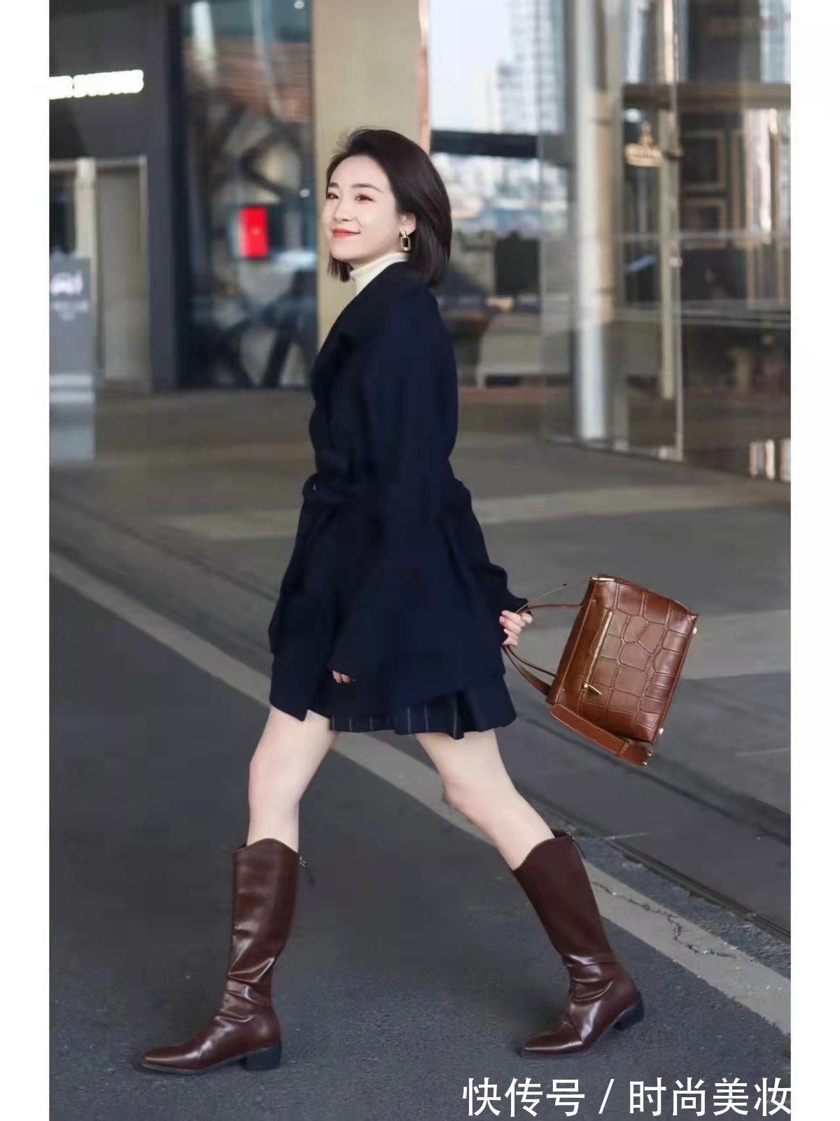 博主|“大衣+长靴”才是冬季正确打开方式,借鉴潮人示范,高级洋气