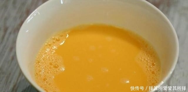 辣椒炒鸡蛋很多人都做错了,教你正确做法,鲜香滑嫩,开胃又下饭