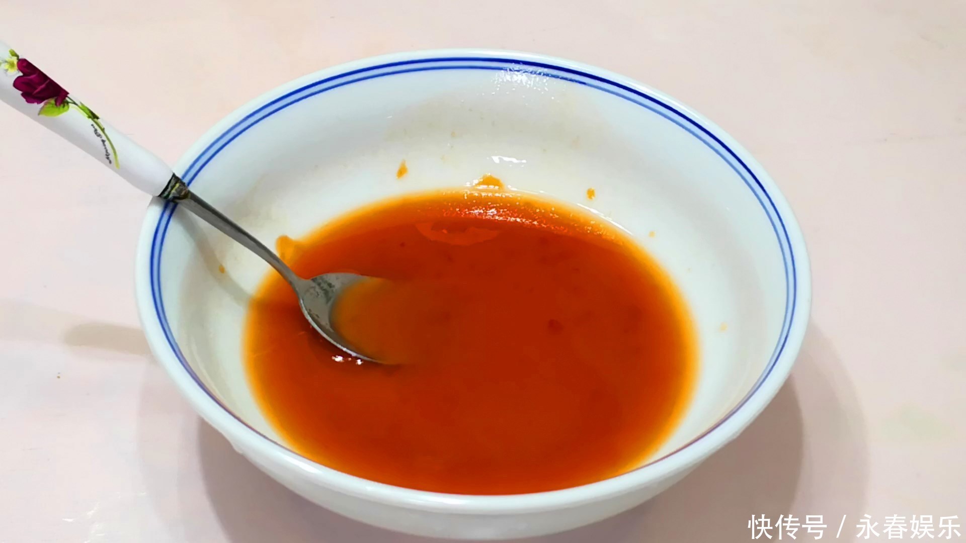 早餐别吃油条了,教你个新鲜吃法,我家一周吃7次,比包子还要香