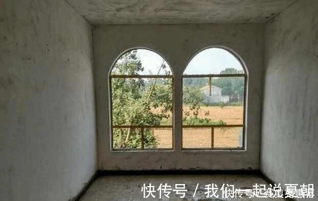 惹的祸|表哥风光盖农村别墅，如今成全村人的笑话，都是面子惹的祸！