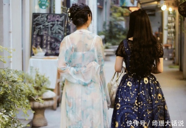 和LO娘|汉服娘VS萝莉娘，谁更有钱？4张图片让你看的明明白白