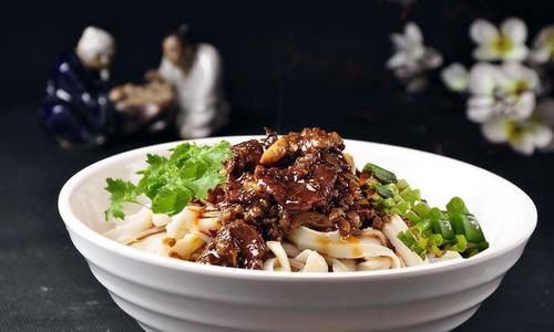 明天大年初三，老传统要吃这3种美食，好吃又好做，寓意发财圆满