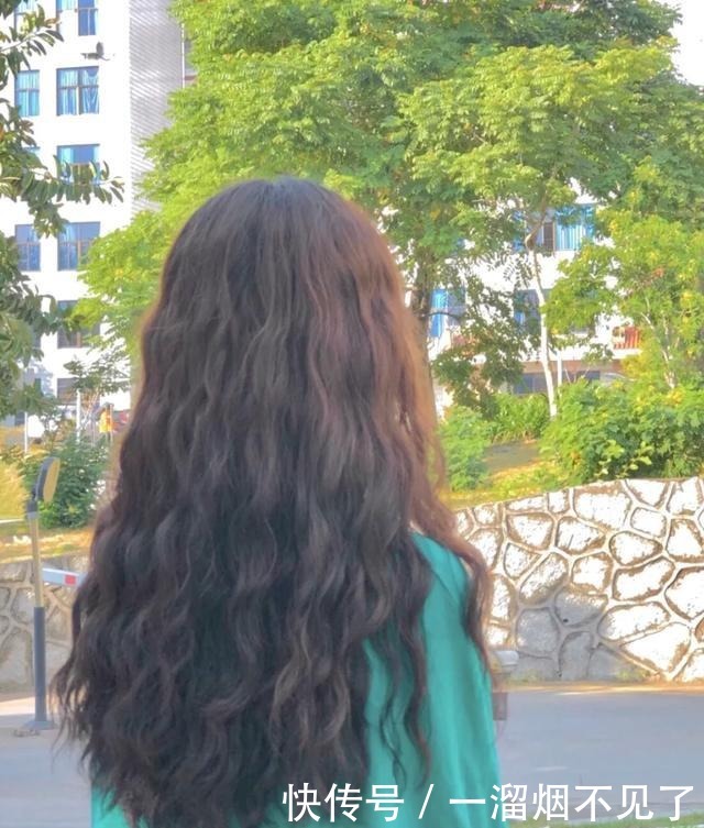 洋气|2021年流行的几款发型你知道吗海藻卷温暖,复古大卷洋气